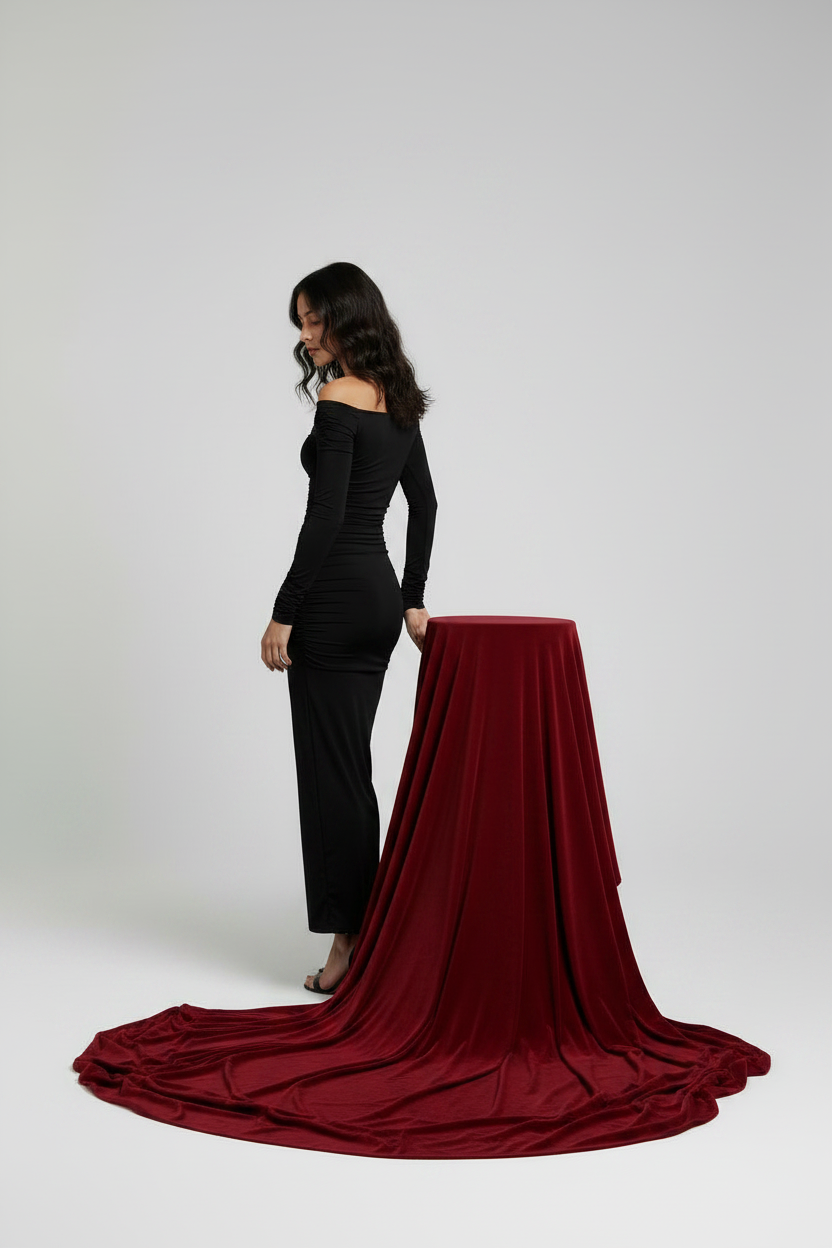 THE MIDNIGHT SILHOUETTE GOWN