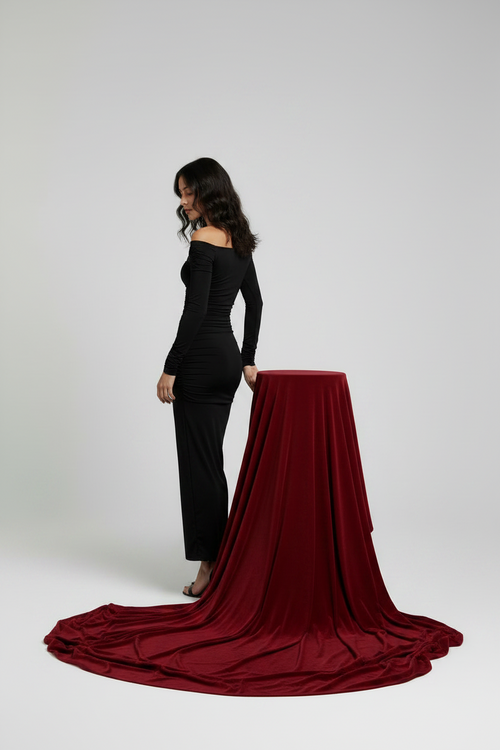 THE MIDNIGHT SILHOUETTE GOWN